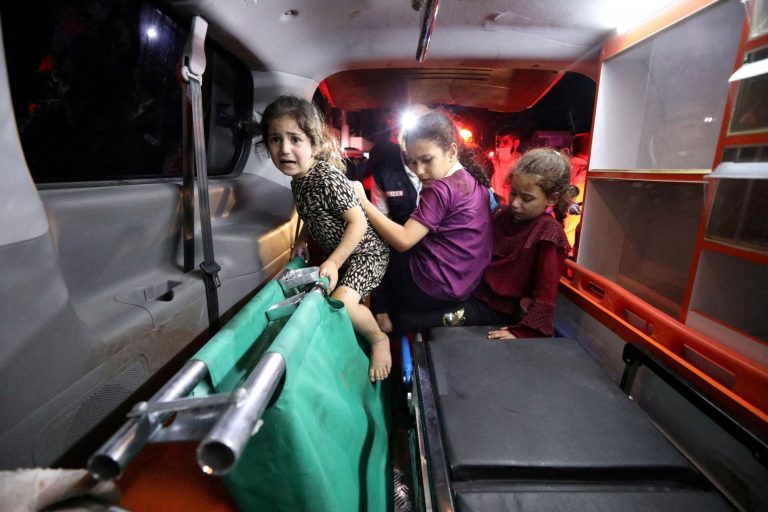 Γάζα: Οργή για το χτύπημα από το Ισραήλ στο νοσοκομείο